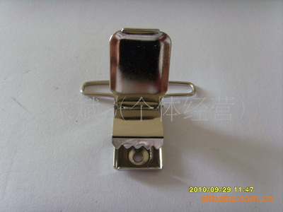 專(zhuān)業(yè)供應(yīng)優(yōu)質(zhì)箱包配件與服裝輔料，助力時(shí)尚產(chǎn)業(yè)升級(jí)